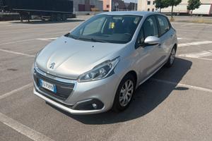 Peugeot 208 1.2 benz. 2016 141.000km Euro6b