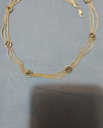 collana tre fili in argento con motivi floreali