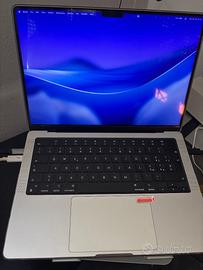 MacBook Pro M1 14”