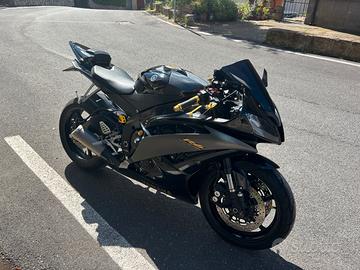 Yamaha yzf r6