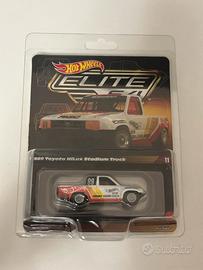 Hot Wheels Elite 64 Toyota HiLux Stadium Truck