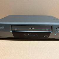 MERAVIGLIOSO VIDEOREGISTRATORE AKAI VSG781