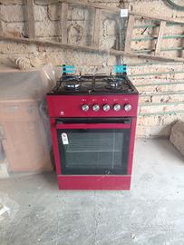 Stufa a gas con forno