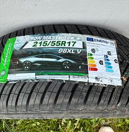 2 Gomme invernali Greentrac 215/55 R17 98V