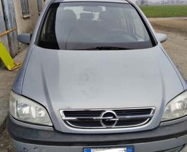 OpelZafira 2003 stationwagon 2000cilind. 101caval