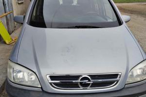 OpelZafira 2003 stationwagon 2000cilind. 101caval