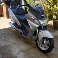 Suzuki Burgman 400cc