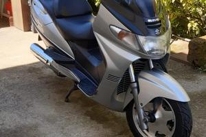 Suzuki Burgman 400cc