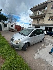 Lancia musa anno 2006 usata