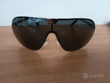 occhiali da sole 