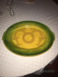 Vassoio in ceramica a forma di limone