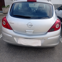 Opel Corsa 1.cc GPL