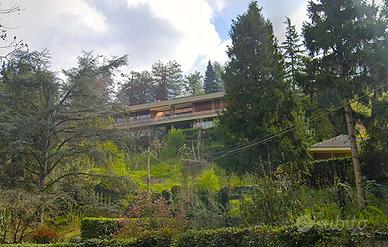 Prestigioso appartamento panoramico con terrazzo