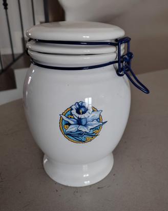 Vaso con chiusura