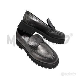 MOCASSINI DONNA ARGENTATO FIBBIA