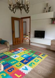 PORZIONE DI BIFAMILIARE A PAESE