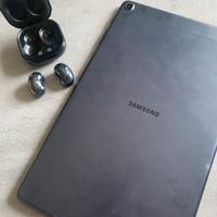 Samsung galaxy tab A + samsung galaxy buds live