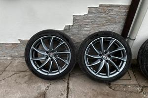 Gomme + Cerchi Alfa Romeo Giulia R18