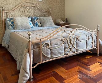 Letto matrimoniale ferro battuto pieno Slam