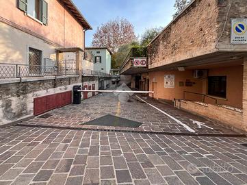 AUTORIMESSA A DESENZANO DEL GARDA