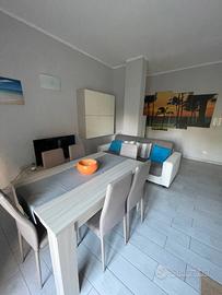 Vicino centro camera con bagno x studentessa