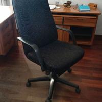 Poltrona da ufficio con rotelle