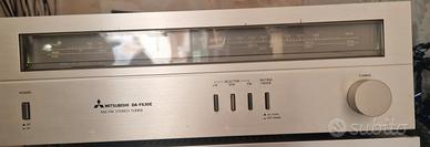 sintonizzatore vintage Mitsubishi DA-F630E