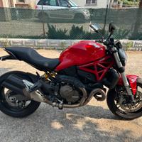 Ducati monster 821