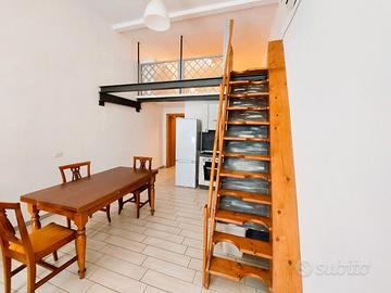 Monolocale con soppalco