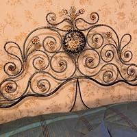 LETTO ANTICO IN FERRO BATTUTO