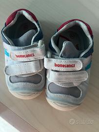Scarpe Biomecanis taglia 19