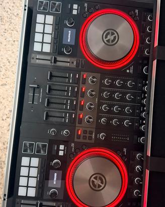 NATIVE INSTRUMENTS Traktor Kontrol S4 MK3+FLY CASE