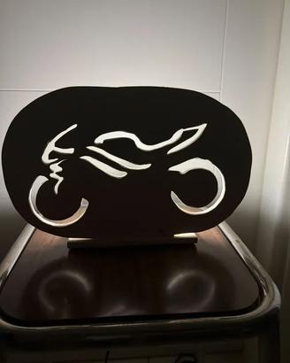 scultura artistica moto