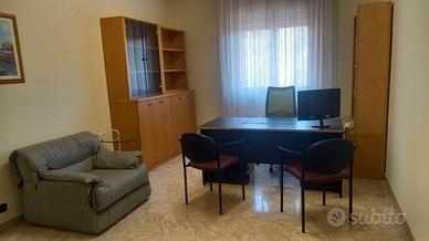 Disponibilità di ampia stanza uso studio