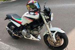 Ducati monster 750
