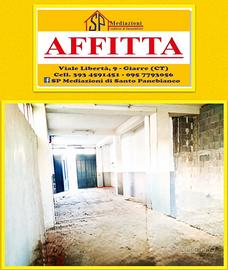 Magazzino versatile su strada