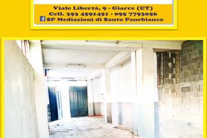 Magazzino versatile su strada