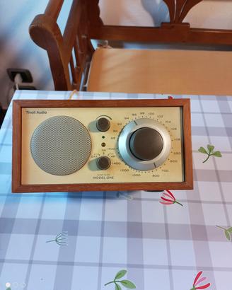 radio Tivoli model One