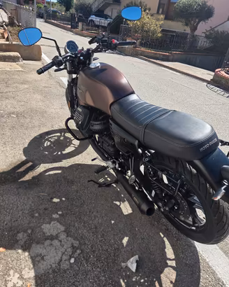 MOTO GUZZI V7 III  NIGHT PACK 