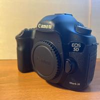 Canon 5D Mark III + Battery Grip