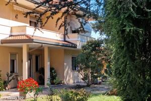 Proprietà residenziale ai piedi dei colli euganei
