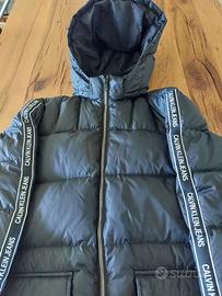 Piumino lungo con cappuccio Calvin Klein  ragazzo