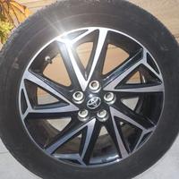 Cerchi in Lega Toyota + Pneumatici