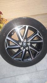 Cerchi in Lega Toyota + Pneumatici