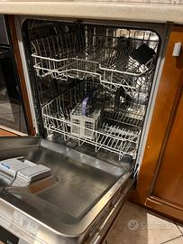 Lavastoglie BEKO DIN34320