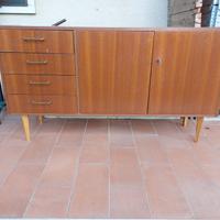 Credenza vintage in legno – stile anni ‘60
