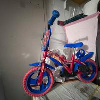 Bici completa di rotelle