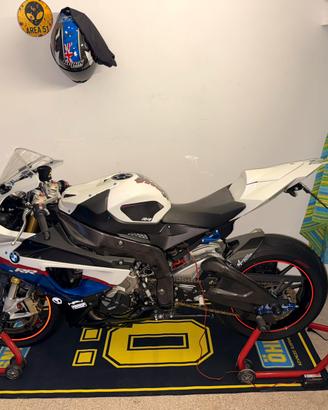 BMW S1000RR