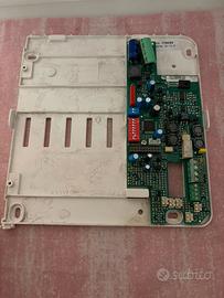 URMET 1740/83 – STAFFA PER MONITOR SIGNO 2VOICE