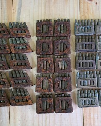 Militaria da scavo caricatori ww1. 3x10€